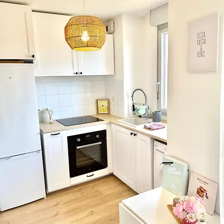 T2 Moderne - Parking - St-martin-du-touch Apartamento